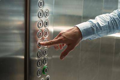 Afmeting personenlift 75